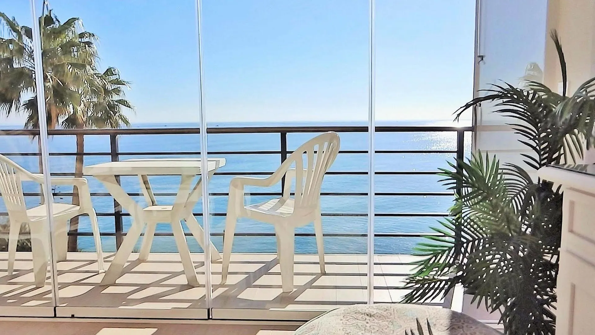 Waterfront Santa Clara Apartments Torremolinos 3*,