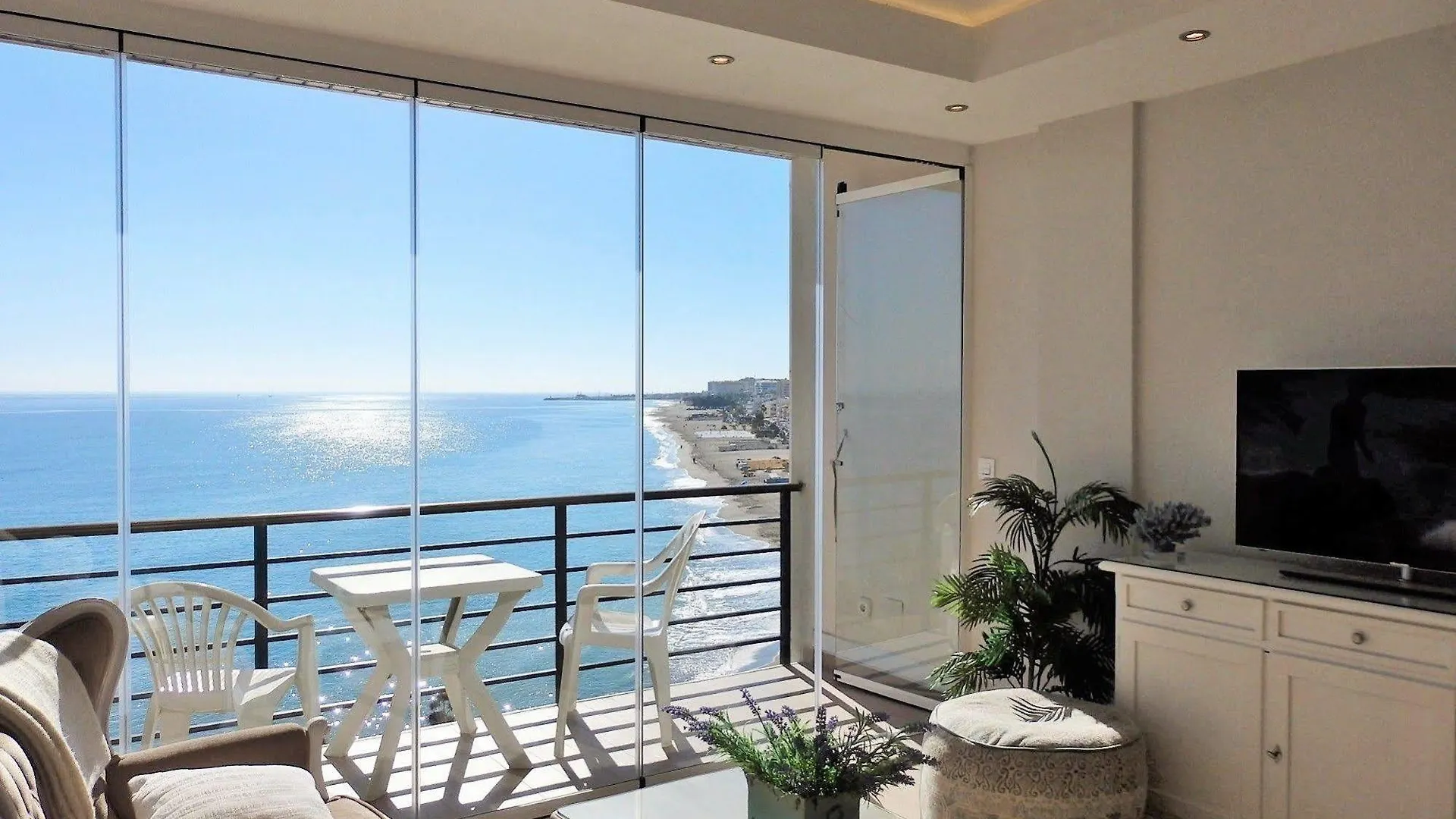 Waterfront Santa Clara Apartments Torremolinos