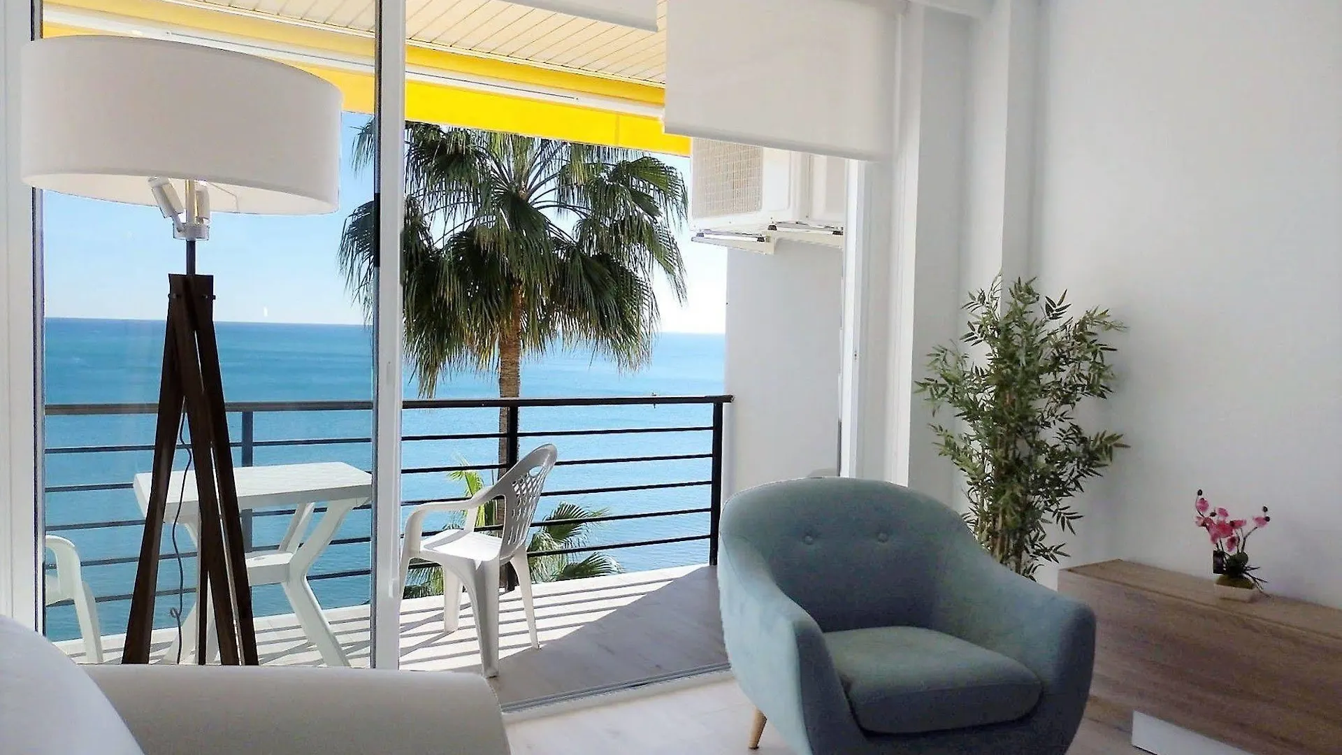 *** Hotel Waterfront Santa Clara Apartments Torremolinos Spain