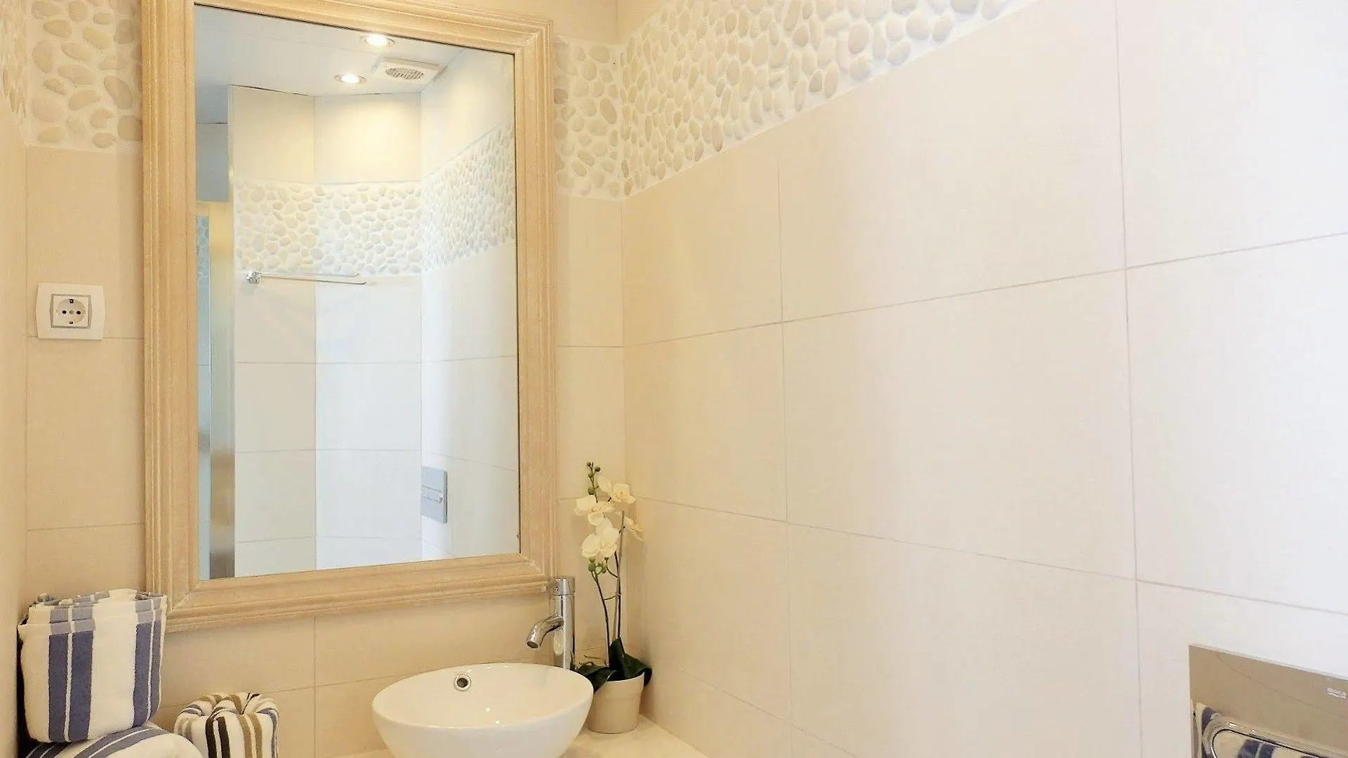 Waterfront Santa Clara Apartments Torremolinos Hotel