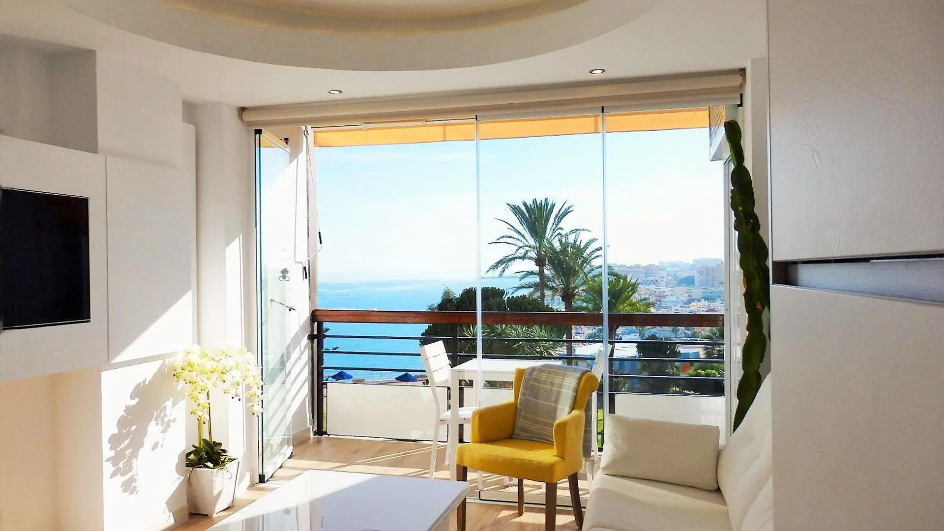 Waterfront Santa Clara Apartments Torremolinos Spain